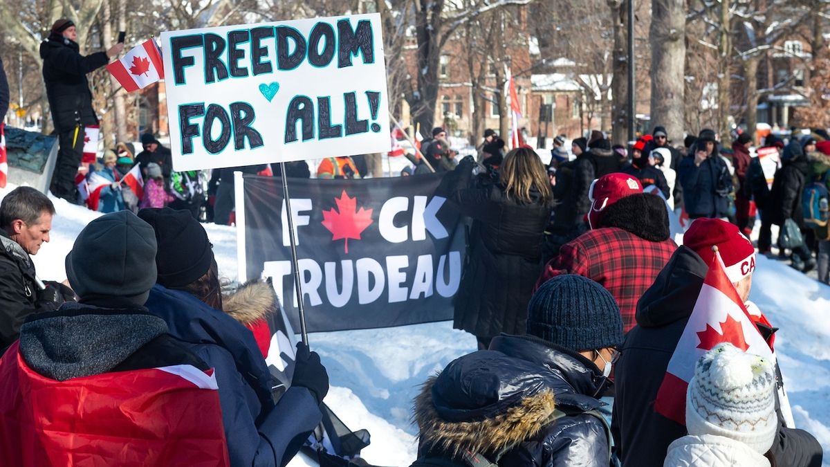 Ottawa vyhlásila nouzový stav. Demonstranty nezvládá
